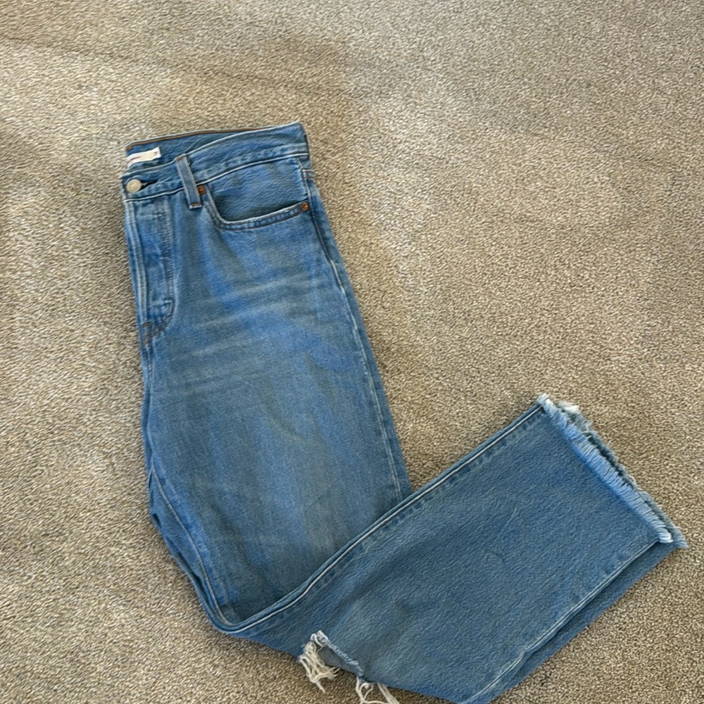 Levi jeans